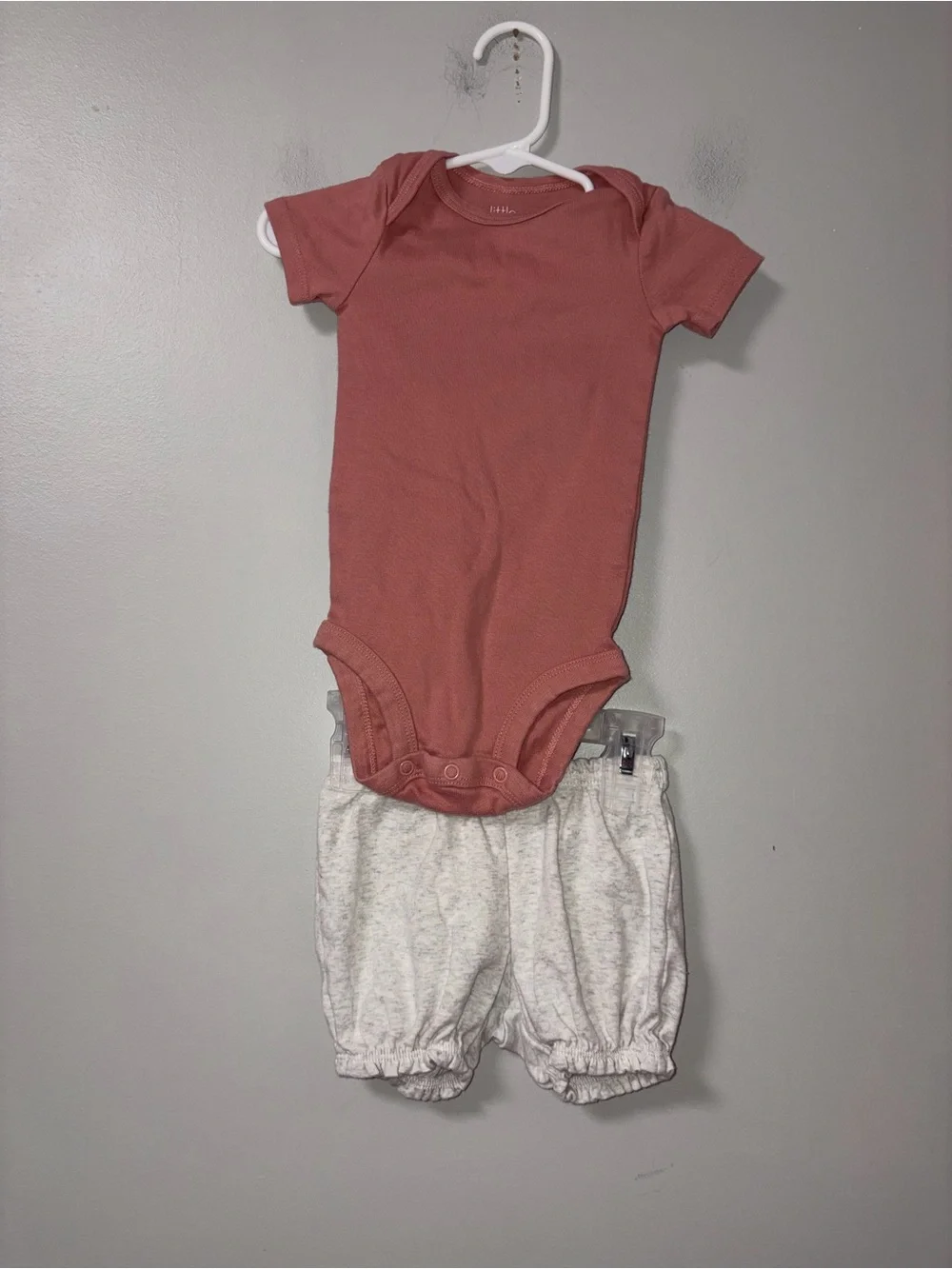 Carters & Child of Mine Light Red Body Suit Gray Ruffle Shorts Set 6-9M Girls